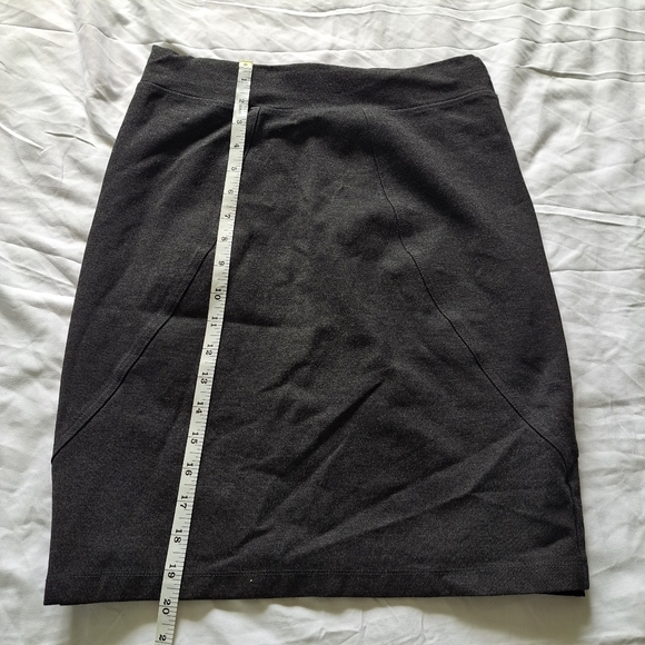 Vivian Wong | Grey stretchy women's semi casual pencil skirt - Picture 6 of 8